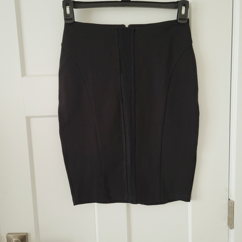Guess Hi Waist Mixed Lace Pencil Skirt - Picture 6 of 9